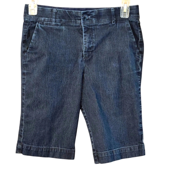 Jos A Banks Dark Blue Denim Bermuda Style Shorts 2 Front Pockets Women size 6 - Picture 1 of 12